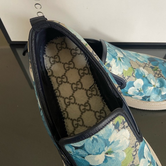 Gucci Bloom Slip-on Shoes - Picture 3 of 6
